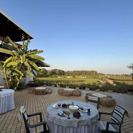 Saffronstays Onellaa, Nashik - Infinity Pool Villa Surrounded By A Vineyard Kültér fotó