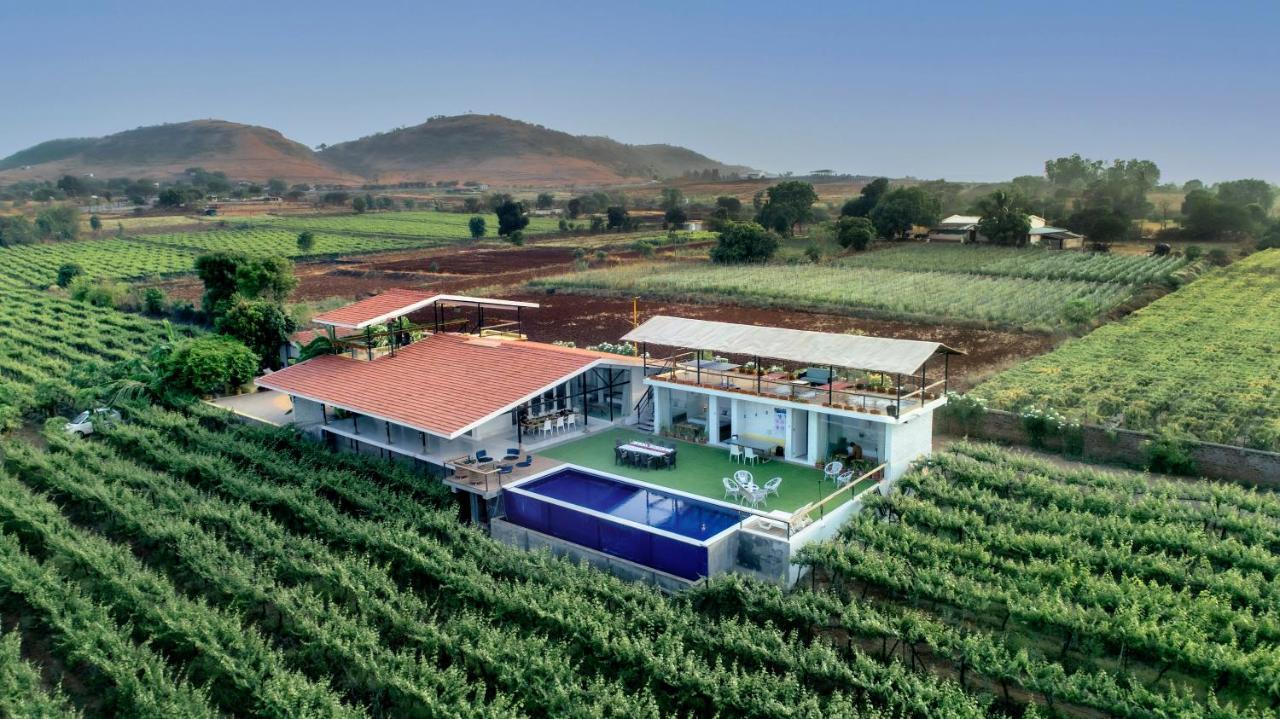 Saffronstays Onellaa, Nashik - Infinity Pool Villa Surrounded By A Vineyard Kültér fotó