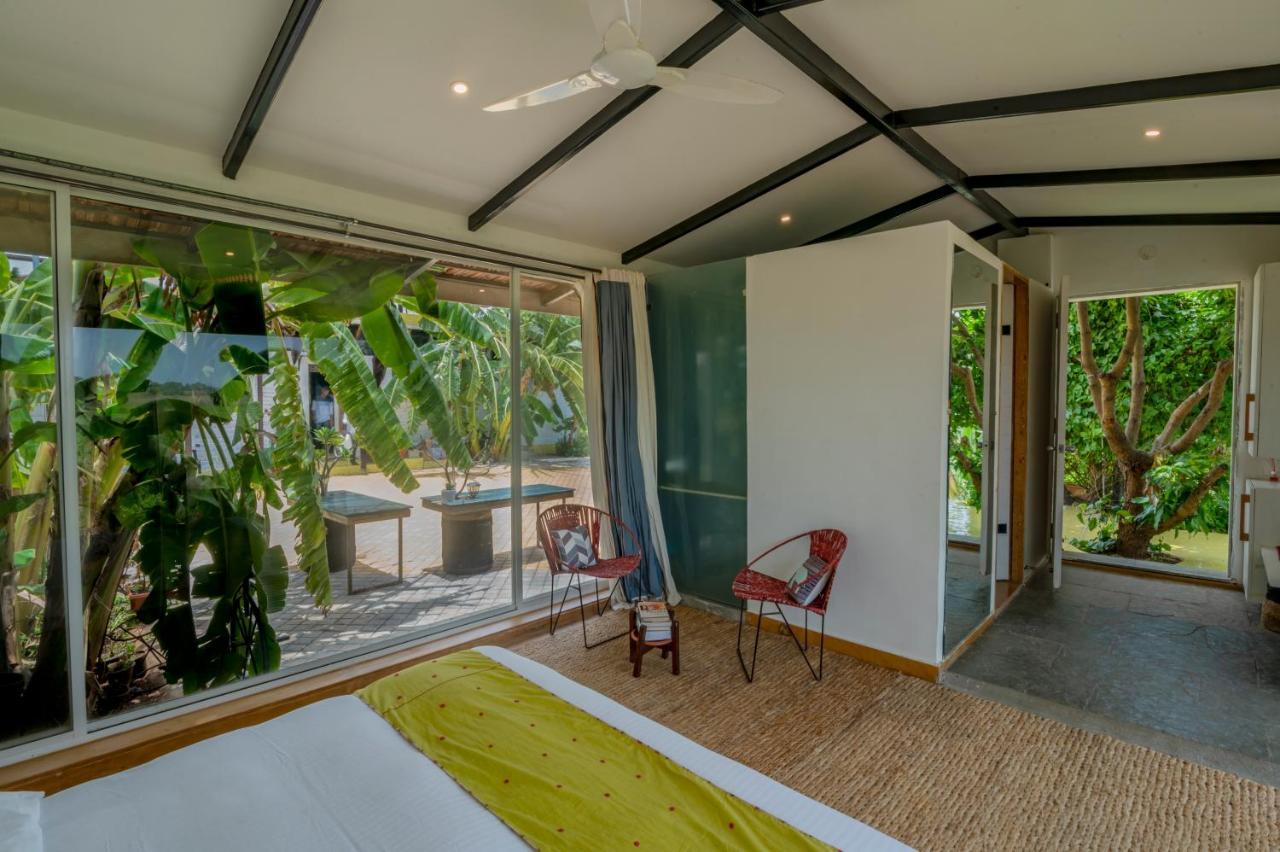 Saffronstays Onellaa, Nashik - Infinity Pool Villa Surrounded By A Vineyard Kültér fotó