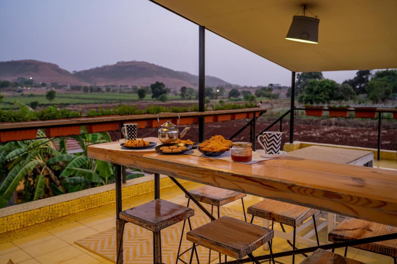Saffronstays Onellaa, Nashik - Infinity Pool Villa Surrounded By A Vineyard Kültér fotó